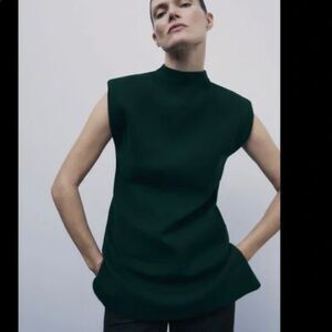 Zara S Green knit tunic top with shoulder pads